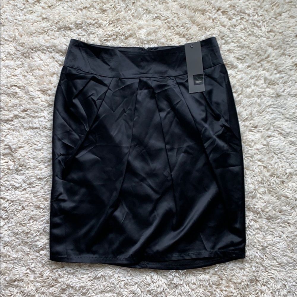 Mossimo black satin pencil skirt sz 4 NWT